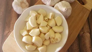 5 Easy Ways To Consume Raw Garlic To Lose Belly Fat Quickly